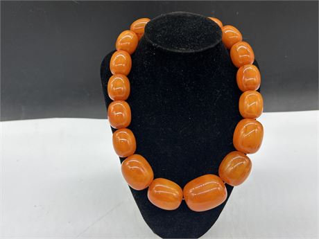 LARGE FAUX AMBER NECKLACE