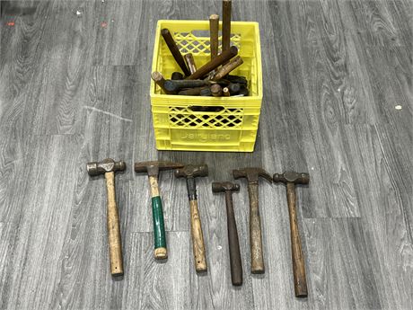 LOT OF VINTAGE HAMMERS