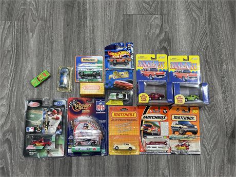 LOT OF MISC DIE CAST CARS