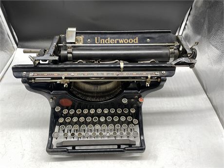 1920 UNDERWOOD #3 TYPEWRITER 14” - ONE OWNER - EXCELLENT CONDITION!