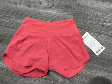 (NEW) LULULEMON SPEED UP HR SHORT 4” *LINED SIZE 2 W/ TAGS