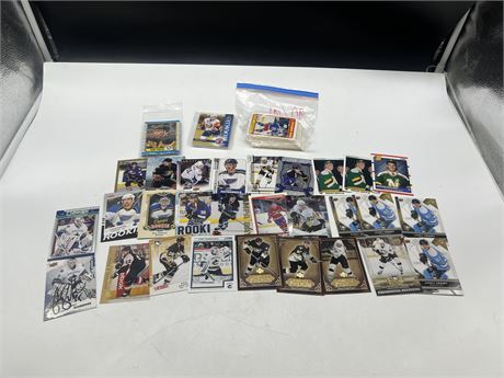 LOT OF NHL CARDS INCLUDING ROOKIES & CROSBYS