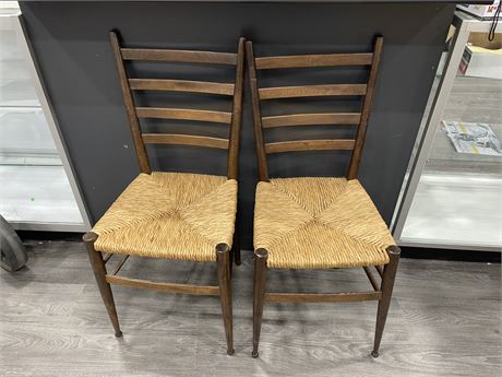 2 MCM ASHWOOD SEAGRASS CHAIRS LARGEST 16”x13”x27”