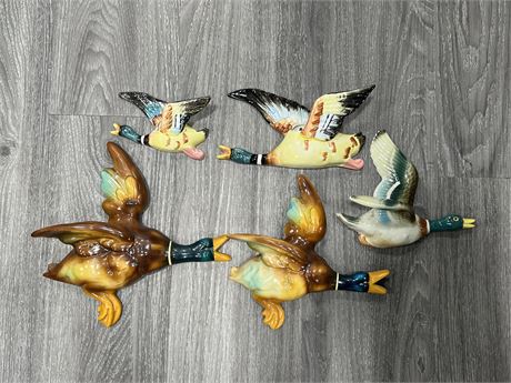5 CERAMIC GEESE - LARGEST IS 9”