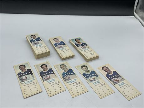 1970/71 DADS COOKIES PARTIAL SET 100/144 CARDS - GREAT CONDITION