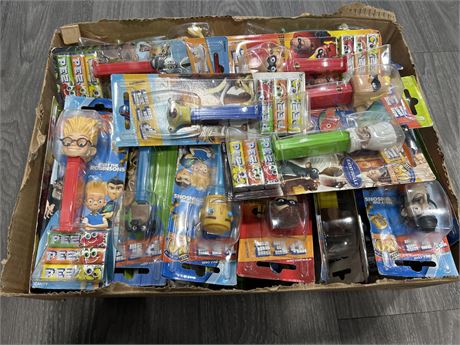 LARGE LOT OF 40 DISNEY PEZ IN PACKAGES