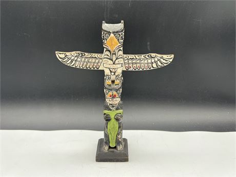 EARLY FIRST NATIONS HAND MADE TOTEM - 9.5” TALL