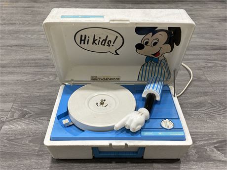 VINTAGE SEAR MICKEY MOUSE 45 RPM RECORD PLAYER