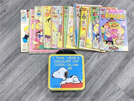 LOT OF RICHIE RICH COMICS & SNOOPY LUNCHBOX