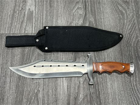 TIMBER RATTLER STAINLESS STEEL KNIFE W/SHEATH (15”)