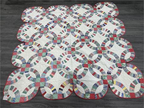 VINTAGE PATCHWORK DOUBLE WEDDING RING QUILT HANDMADE - 78”