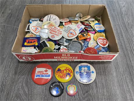 TRAY OF VINTAGE PINS