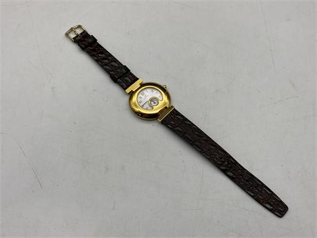 HH HOVERTA COLLECTABLE WRIST WATCH - NEEDS BATTERY