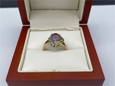 14K STAMPED GOLD RING W/ AMETHYST STONE & DIAMONDS - SMALL LADIES RING