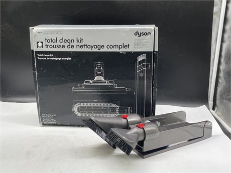 DYSON TOTAL CLEAN KIT W/ EXTRA ATTACHMENT