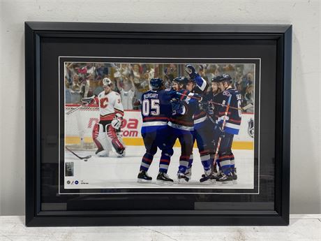 VANCOUVER CANUCKS FRAMED PICTURE (24”X18.5”)