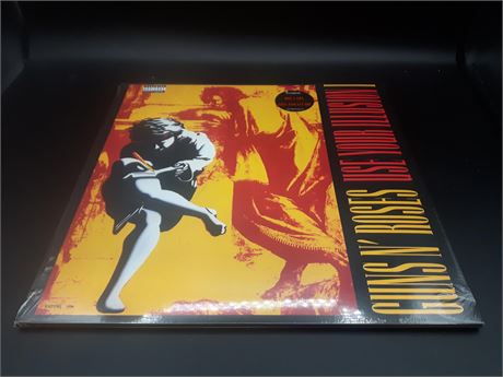 NEW - GUNS ' N ' ROSES - USE YOUR ILLUSION