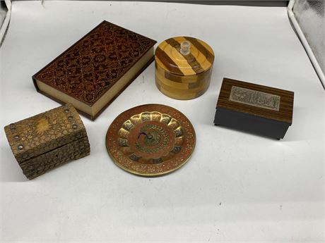 VINTAGES BOXES & BRASS TRAY