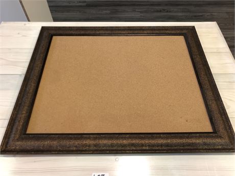 WOOD PICTURE FRAME 22"x28"