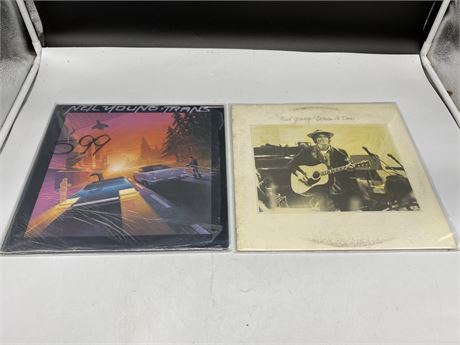2 NEIL YOUNG RECORDS - NEAR MINT (NM)