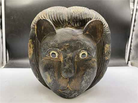 LARGE HEAVY HAND CARVED LION HEAD (11”x12”)