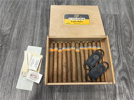 12 COHIBA CUBAN CIGARS IN BOX