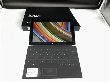 MICROSOFT SURFACE 32GB TABLET (WORKING WITH CHARGER)