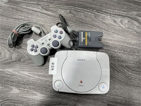 PLAYSTATION ONE & CONTROLLER (Working/Missing HDMI)