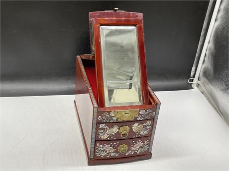 BEAUTIFUL MOTHER OF PEARL CHINESE JEWELRY BOX WITH FOLDOUT MIRROR 6”x11”x7”