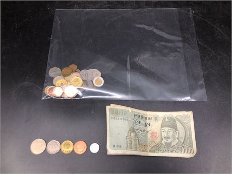 BAG OF MISC FOREIGN COINS AND BILLS