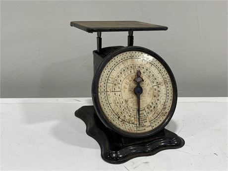 VINTAGE PRECISION MAIL SCALE (5” tall)