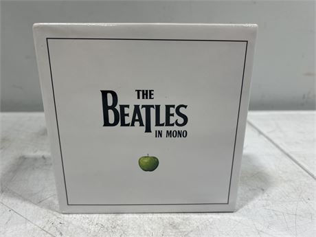 NEW/UNPLAYED THE BEATLES IN MONO CD SET