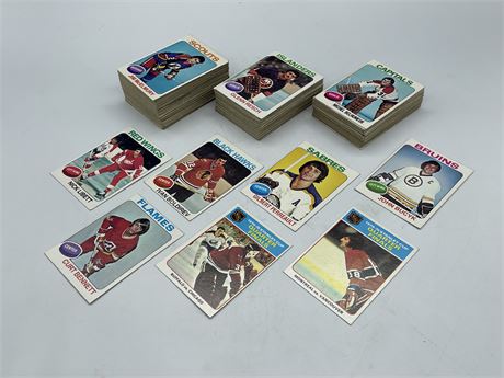 1975/76 TOPPS NHL PARTIAL SET 210/330 - GREAT CONDITION