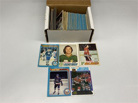 BOX OF MISC 1970s NHL CARDS (120+ Cards)