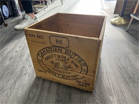 VINTAGE CANADIAN BUTTER BOX - 13”x13”x12”