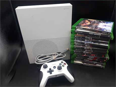 XBOX ONE SLIM CONSOLE WITH GAMES - EXCELLENT CONDITION