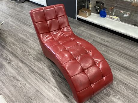 LARGE RED LOUNGE CHAIR (5.5ft long)