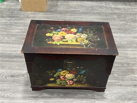 VINTAGE HAND PAINTED CHEST - 25”x18”x15”