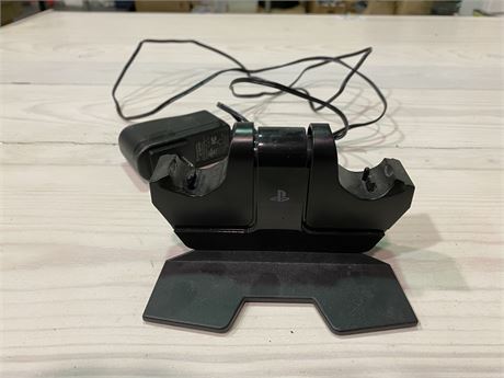 DUAL PS4 CONTROLLER CHARGER