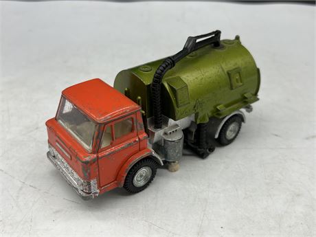 LARGE SIZE DIE CAST DINKY TOY ROAD SWEEPER (5.5”)