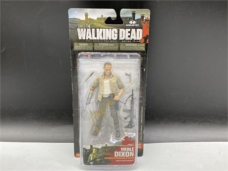 WALKING DEAD ACTION FIGURE SIGNED FROM FAN EXPO VANCOUVER - MINT