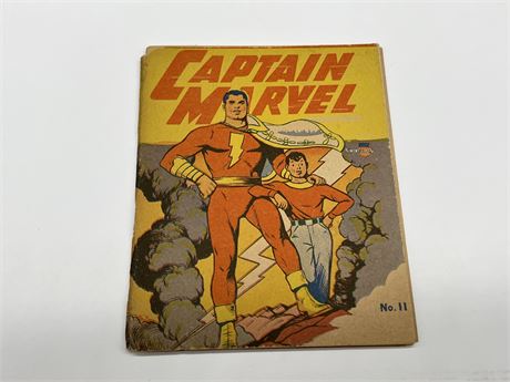 1942 FAWCETT - SPINE SPLIT CAPTAIN MARVEL #11 -  (MINI COMIC)