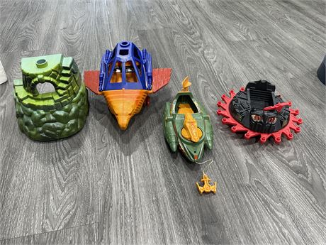 VINTAGE MASTERS OF THE UNIVERSE LOT OF 3 VEHICLES