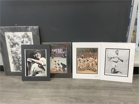 LOT OF 4 BASEBALL PICTURES & CANUCKS PHOTO LARGEST 16”x20”