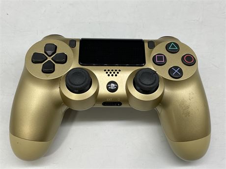 PLAYSTATION 4 LIMITED CONTROLLER GOLD