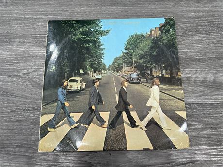 UK PRESS THE BEATLES ABBEY ROAD - (G) SCRATCHED