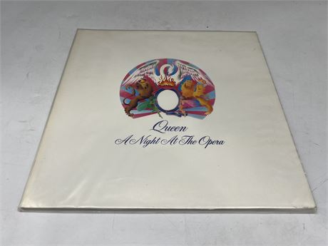 QUEEN - A NIGHT AT THE OPERA - NEAR MINT (NM)