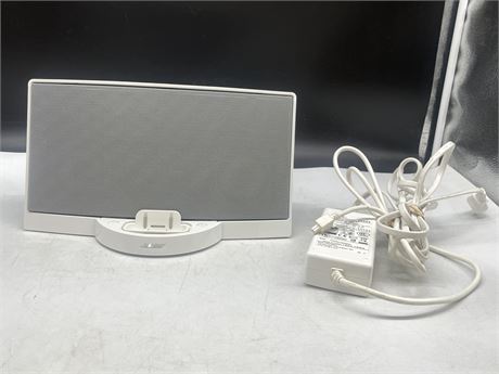BOSE SOUND DOCK WITH REMOTE