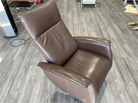 VIOLINO RECLINING LEATHER CHAIR