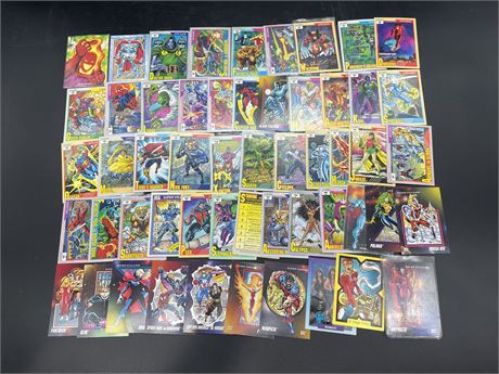 LOT OF MARVEL TRADING CARDS